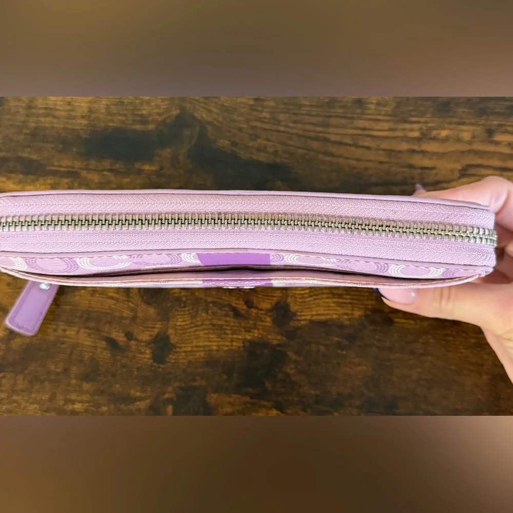 Coach Lavender Patterned Wallet-Y2K - Picture 5 of 9